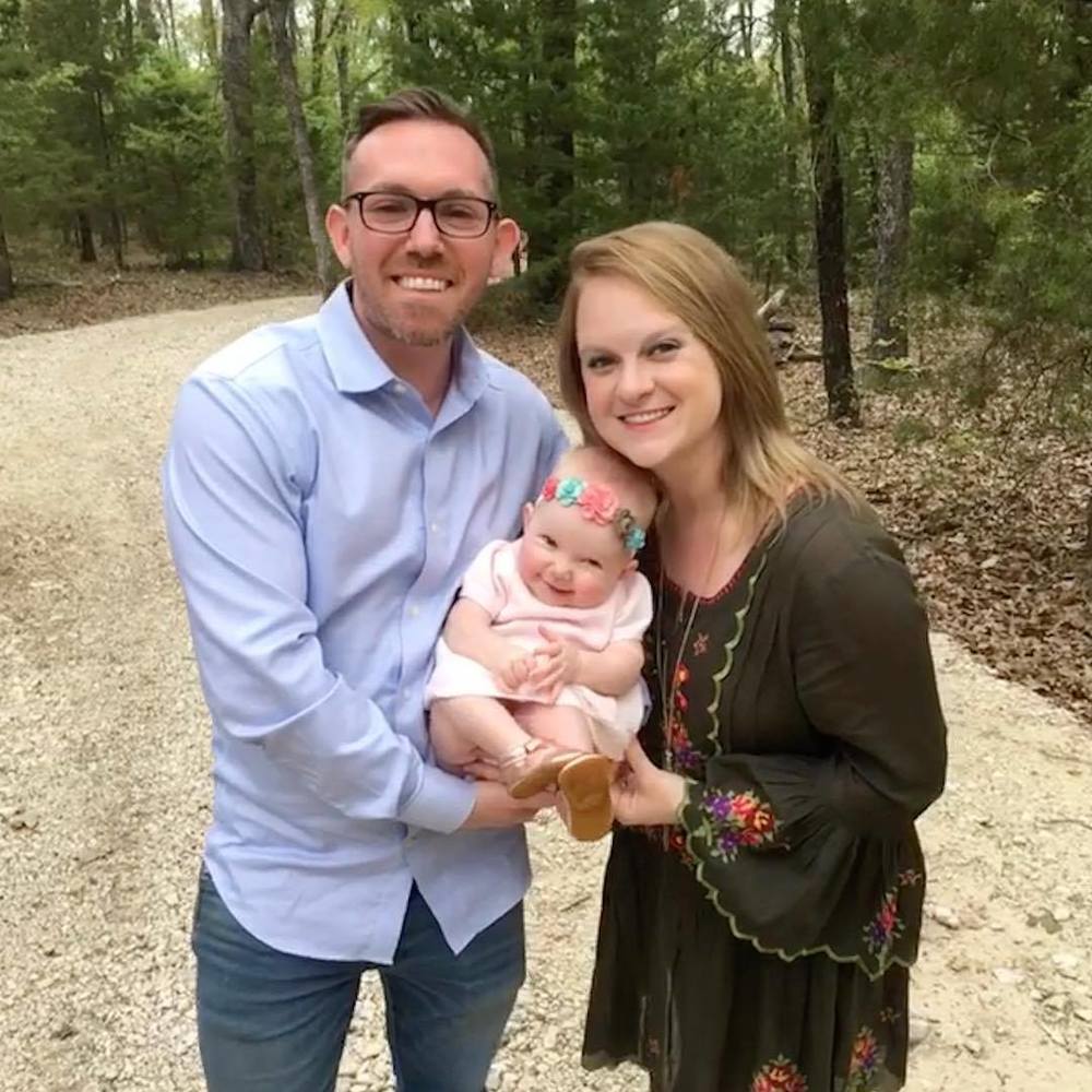 Meet your Posher, Allie - Picture 1 of 3